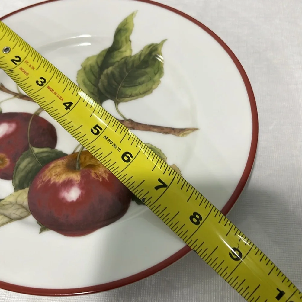 Williams Sonoma Apple Orchard 8.25” Salad Dessert Plates set of 4